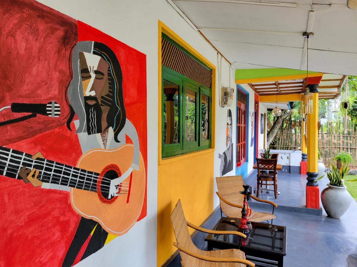 Mad Monkey Hostel And Lounge 埃拉 外观 照片